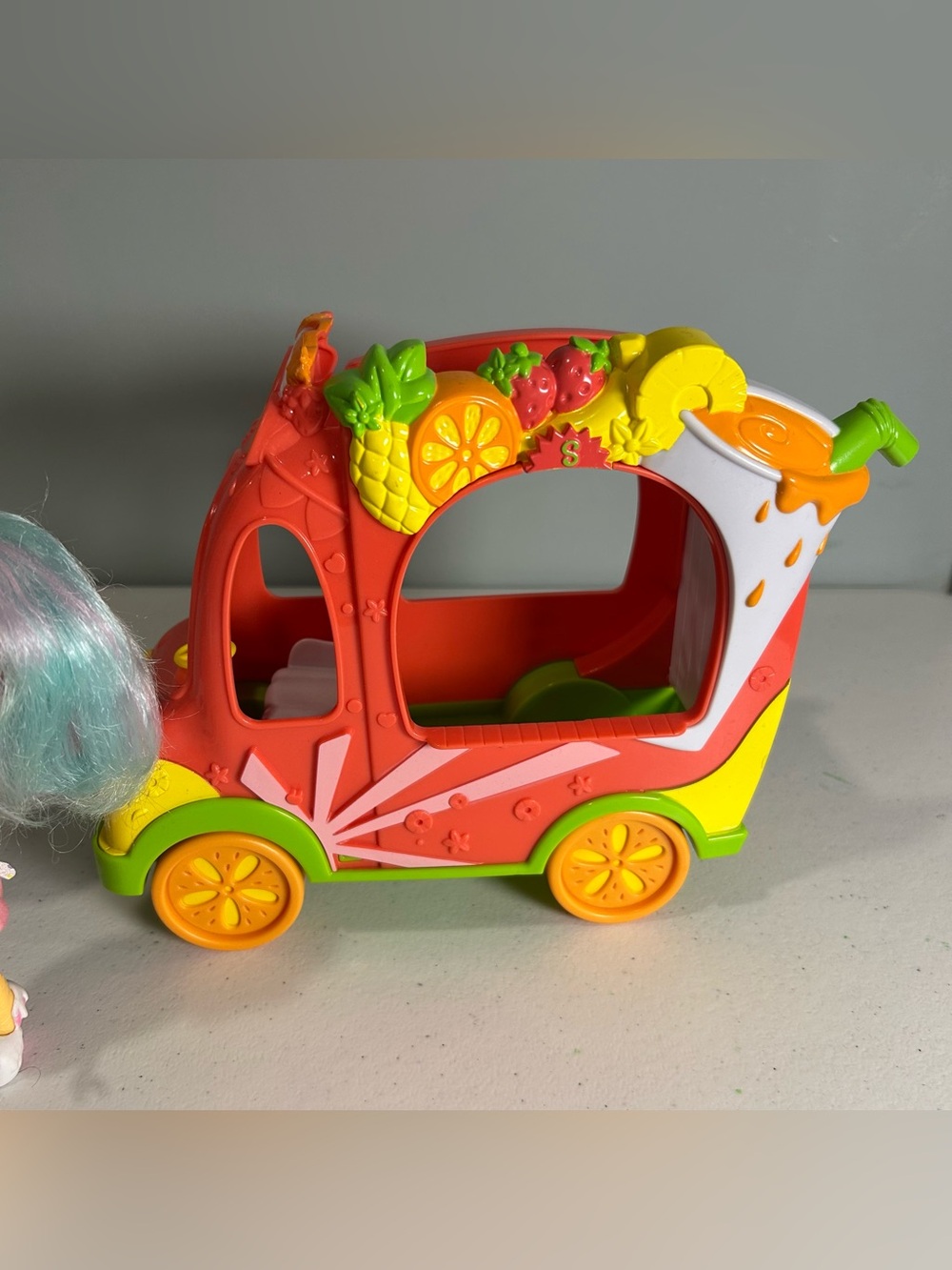 Shopkins Shoppies Mixed Bundle Peppa-Mint Scooter Doll & Smoothie Truck - Picture 3 of 16